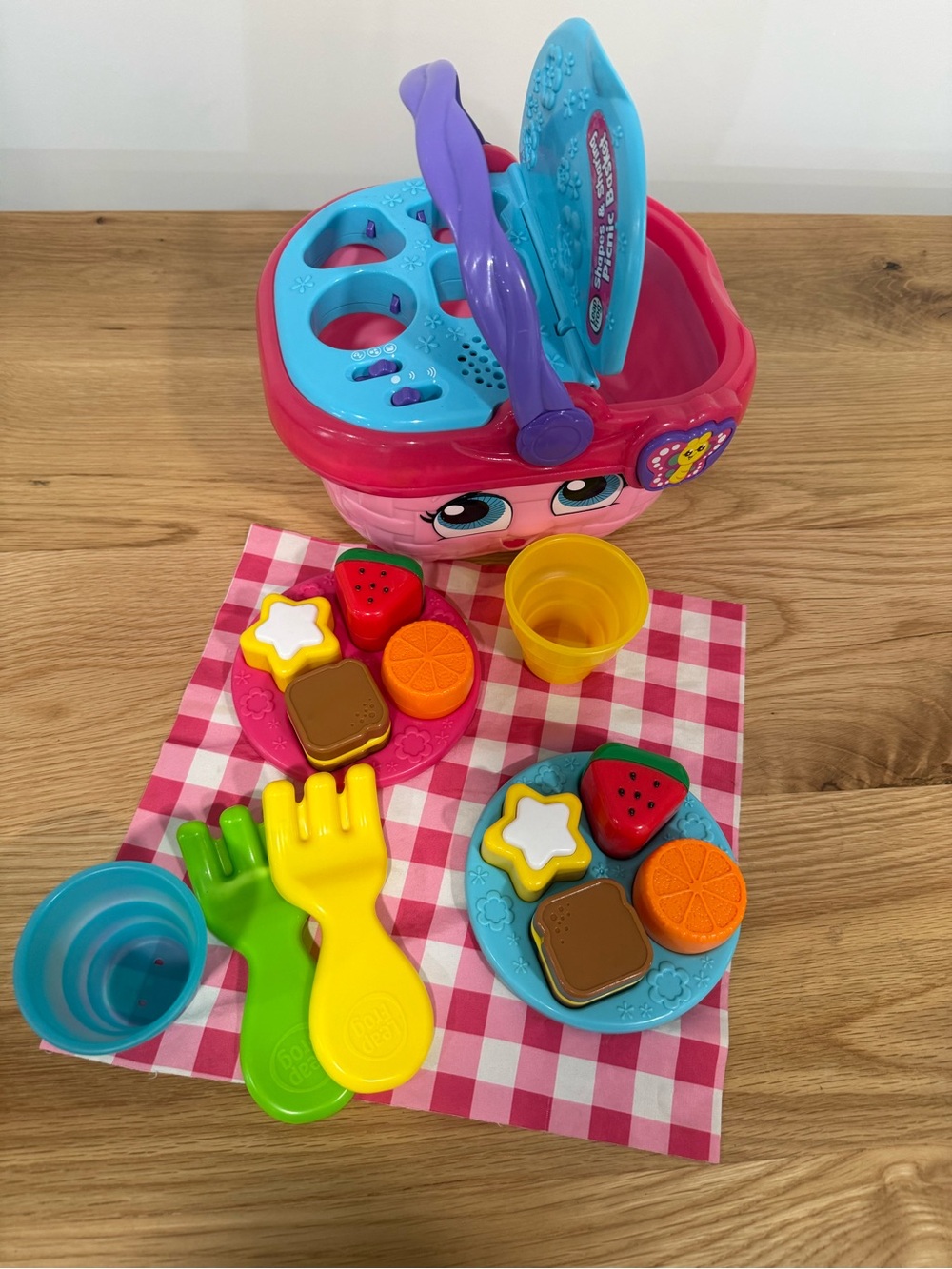 Leapfrog Shapes and Sharing Picnic Basket